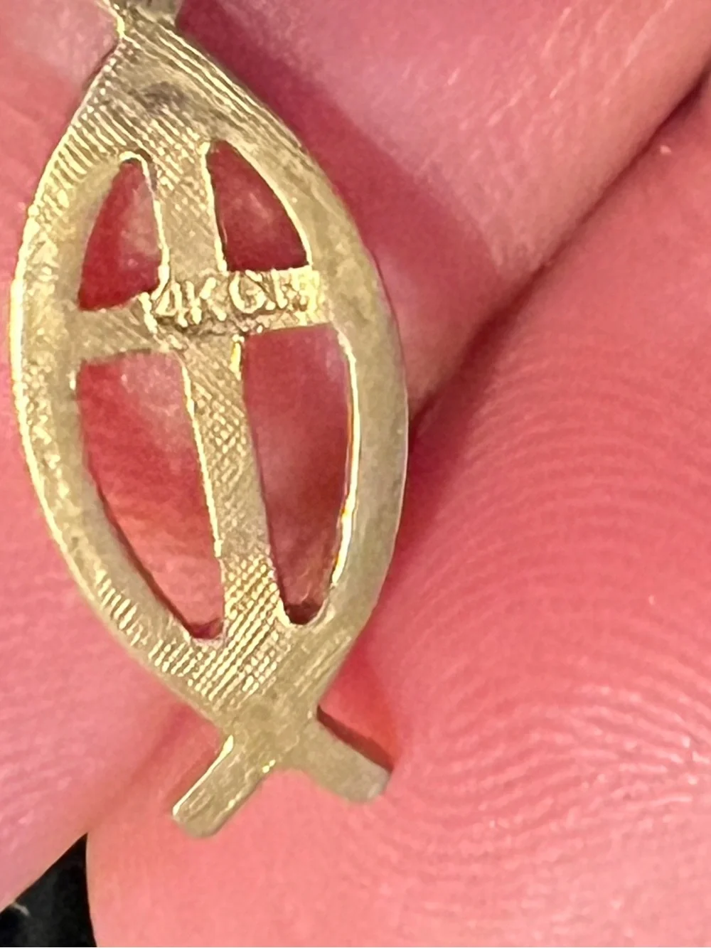 N/A elegant gold